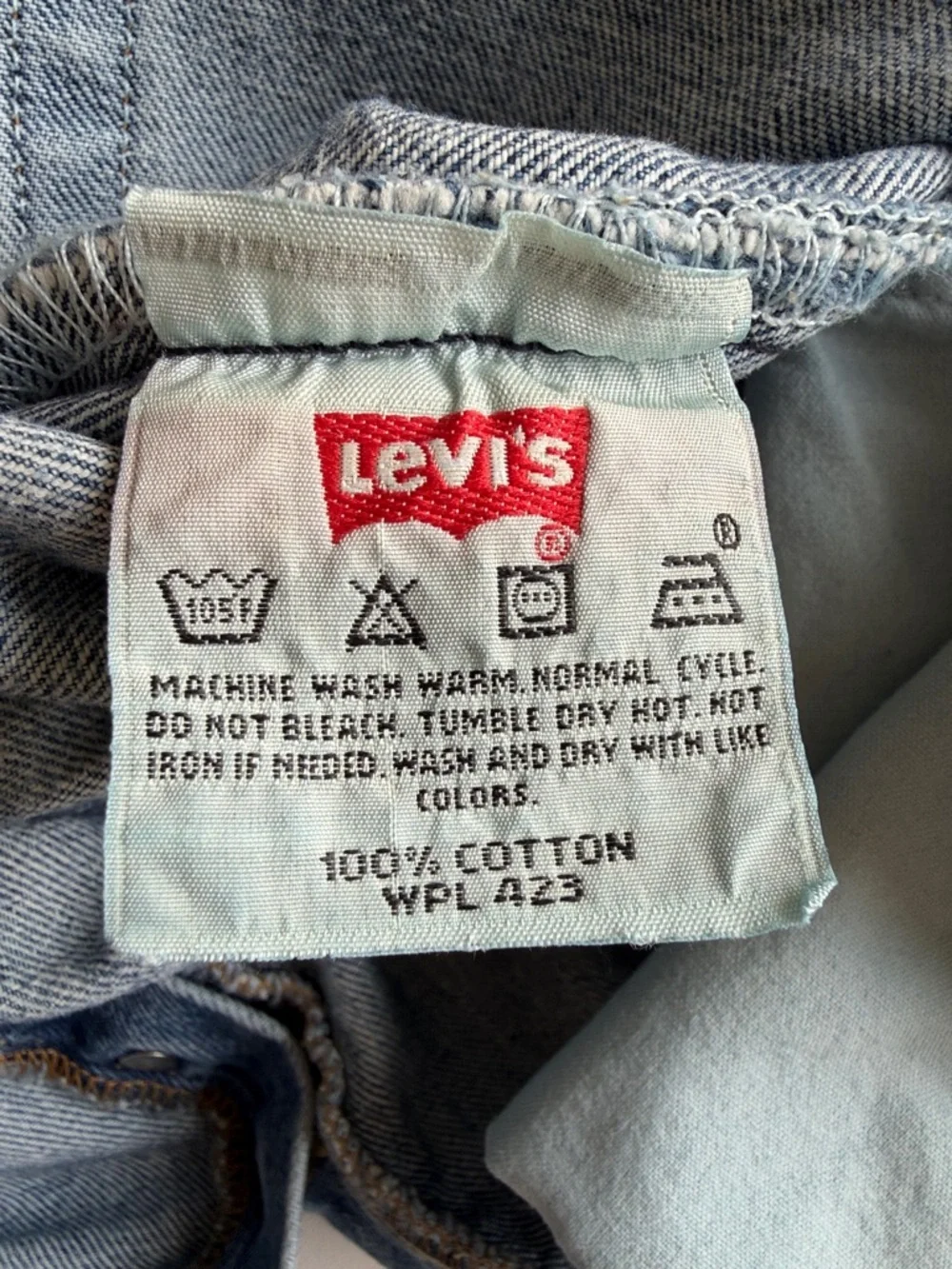 Levi’s 501 Button Fly Jeans 34x32 Light Wash Straight Leg Men’s Classic Denim